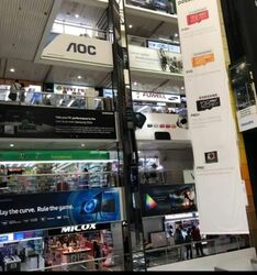 Sim Lim Square (D7), Retail #633678351